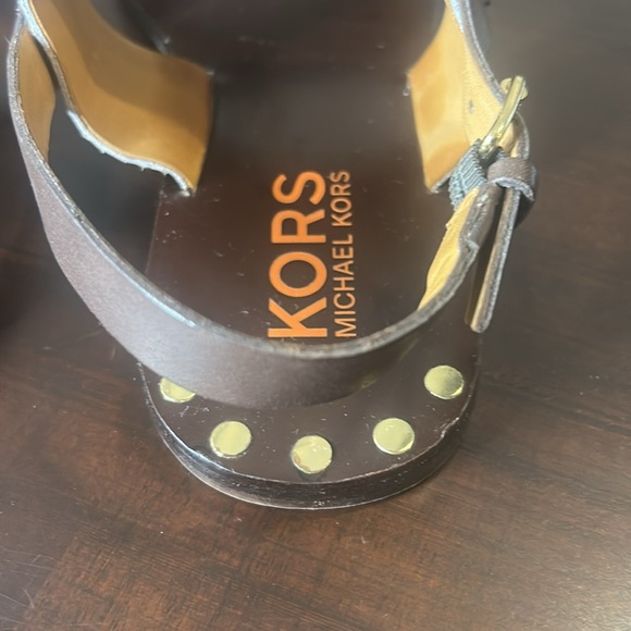 Michael Kors Brown Leather Sandal with Gold Embellishment Women Size 8 - Picture 9 of 14